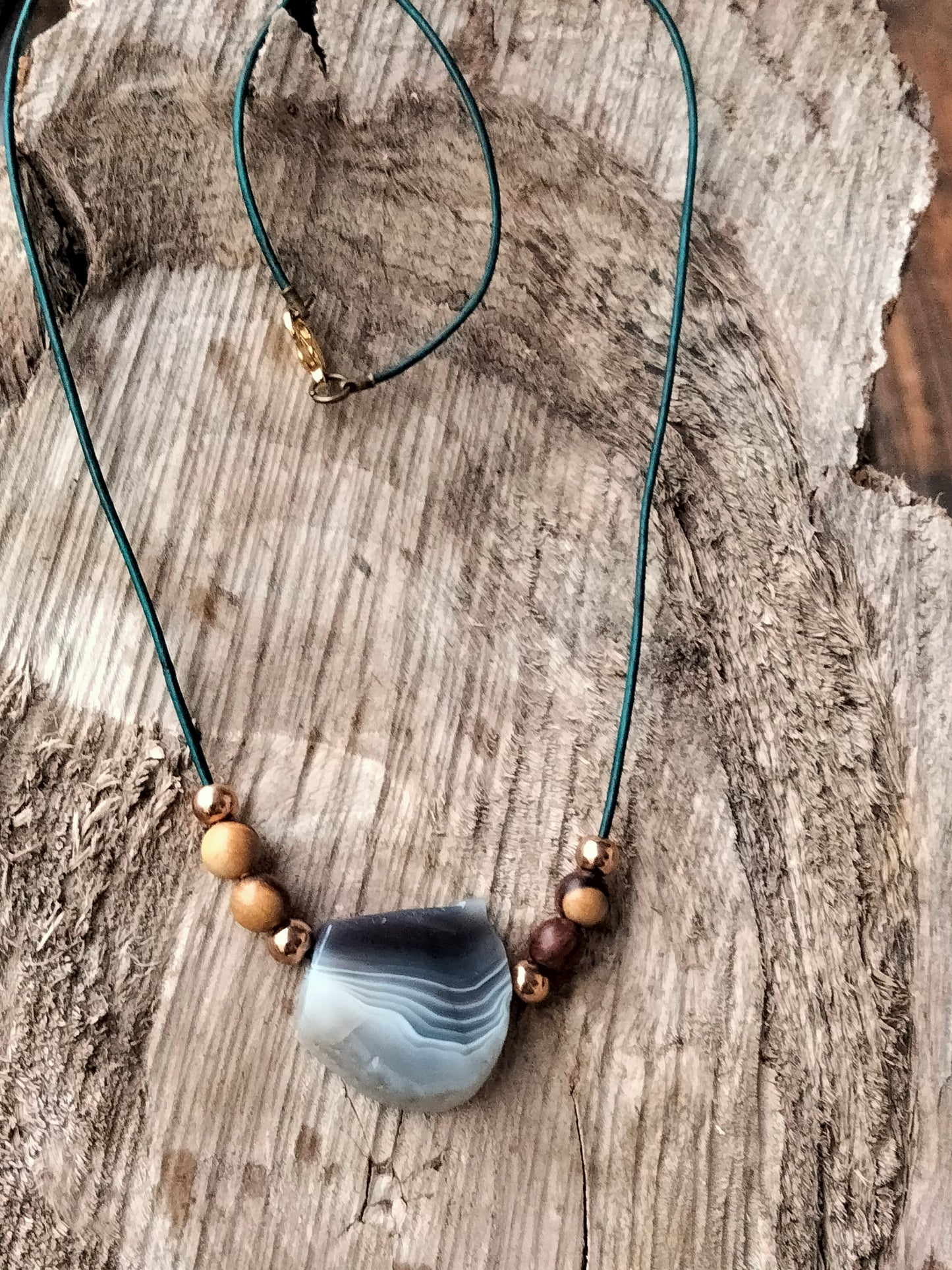 Perle Agate Botswana et de Poirier