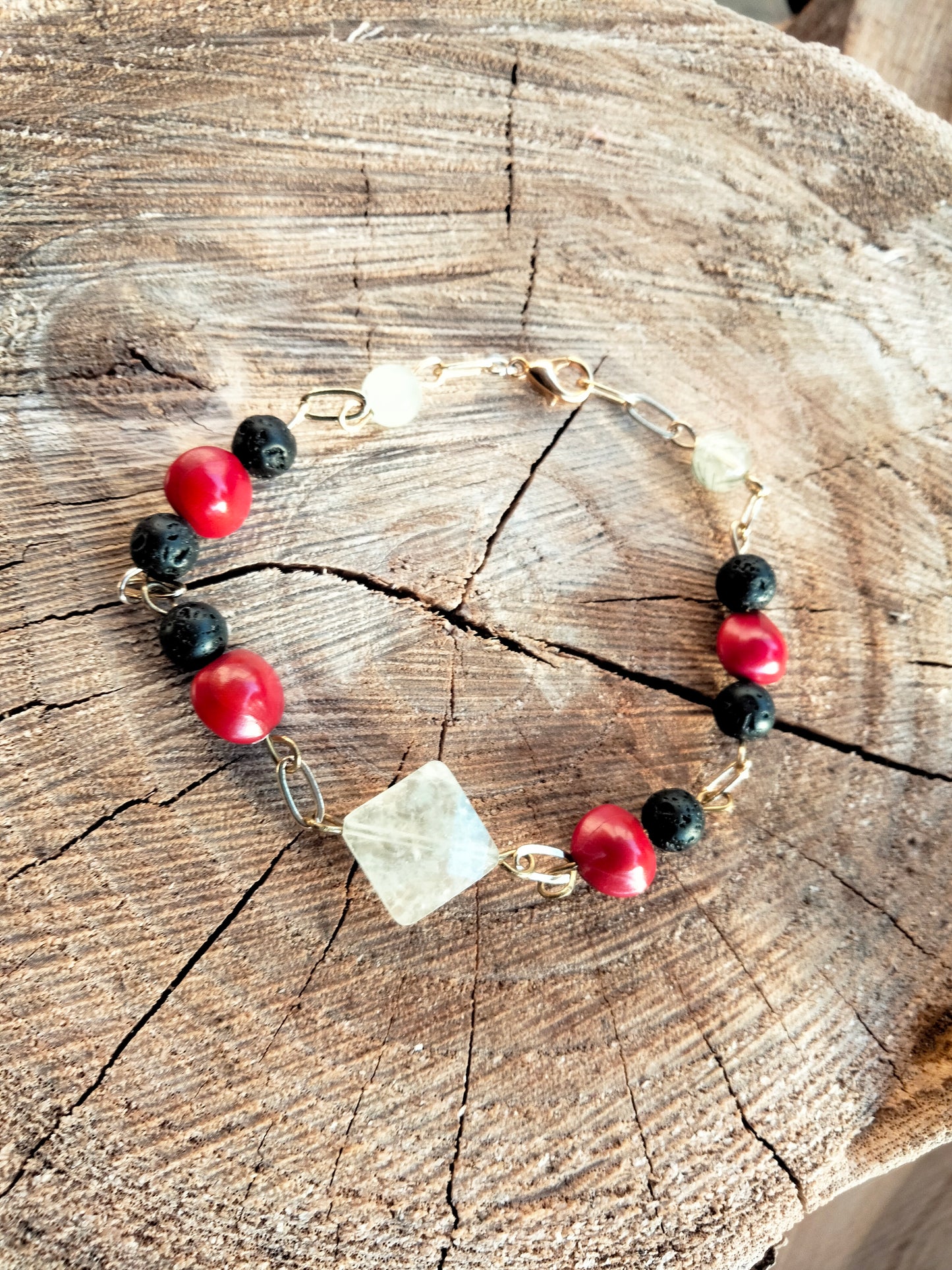 Prehnite, Perle de lave et Graine de Condori